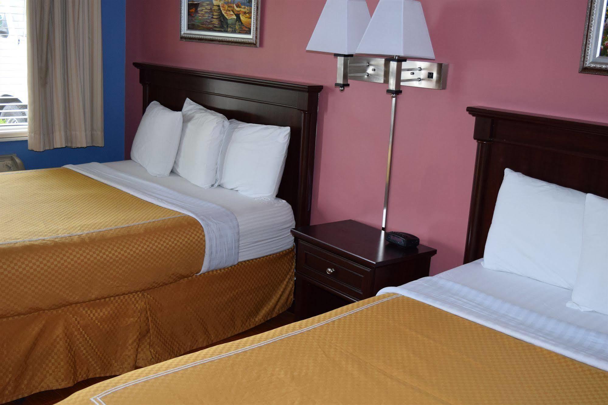 Rose Garden Inn Santa Barbara Exterior photo